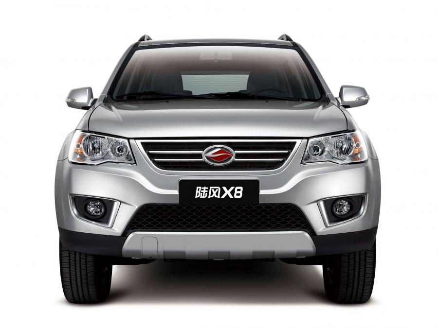  Landwind X8 2012 года  (фото 3 из 4)